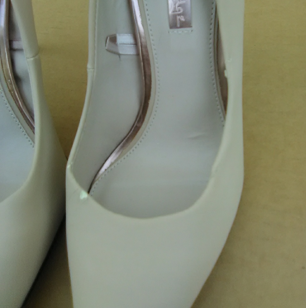 Nude court shoe heels glam nude with gold heel - Picture 5 of 6
